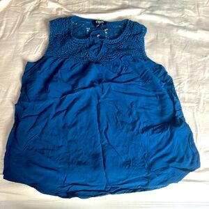 Chaps blue sleeveless blouse
